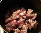 Foto del paso 1 de la receta: Costillitas de cerdo en salsa de jitomates asados