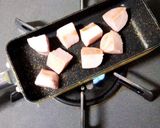 A picture of step 4 of Chunky Bologna Sausage.