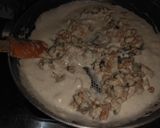 A picture of step 4 of White sauce pasta.