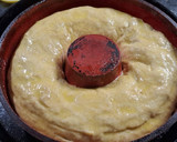 Foto del paso 3 de la receta: Rosca rellena de manzanas y pasas de uva