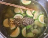 Foto del paso 2 de la receta: Sopa de Calabacita con Apio