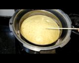 A picture of step 4 of Soft and sponge vanilla cake.
