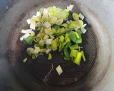 Foto del paso 1 de la receta: Bondiola braseada en parrillero