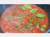 Spagetti paradicsomos húsgolyókkal