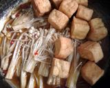 Foto langkah ke 3 dari resep Tahu mix jamur Enoki.