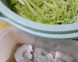 Foto langkah ke 1 dari resep Tumis Labu Siam Udang.