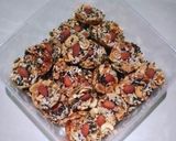 Foto langkah ke 14 dari resep Florentine Cookies.