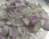 A picture of step 1 of Paneer jalfrezi.