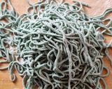 Foto del passaggio 3 della ricetta Spaghetti spirulina e albumi