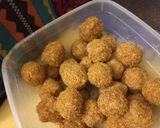 A picture of step 5 of Snow balls.