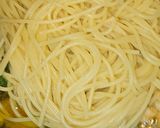A picture of step 4 of Spaghetti with Vegetables and Garlic.