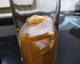 Foto langkah ke 2 dari resep Ice Coffee Vanilla latte.