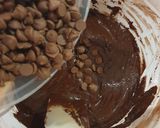 Foto langkah ke 4 dari resep Fudgey chocolate cookies.