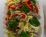 Foto del paso 5 de la receta: Fideos (chinos) con verduras salteadas!