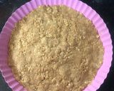 صورة لخطوة 2 من وصفة تشيز كيك سنيكرز