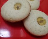 Foto langkah ke 6 dari resep Apem panggang topping pisang.
