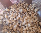 A picture of step 1 of Shredded meat souce with rice/beans.