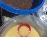 Foto langkah ke 3 dari resep Puding Custard Lapis Caramel.