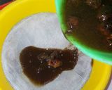 A picture of step 4 of Kunun gero(milet)and tsamiya(tamarind).
