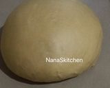 A picture of step 3 of Nutella bread 🥯.