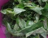 Foto langkah ke 1 dari resep Bobor Daun Singkong.