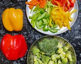 A picture of step 1 of Baked Chifferi with Veggies and White Sauce.