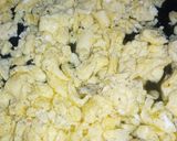 A picture of step 3 of Egg Khagena.