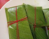 A picture of step 5 of Bhetki machher paturi/ Barramundi cooked in banana leaves.