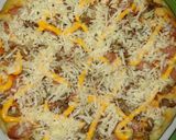 Foto langkah ke 4 dari resep Pizza Sosis Daging Teflon.