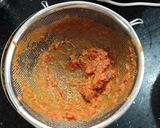 A picture of step 7 of Paneer lababdar.