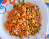 Foto del paso 4 de la receta: Fideuá rápida con guisantes, calamares y gambas
