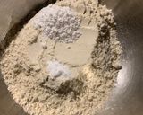 A picture of step 1 of Whey protien waffles.