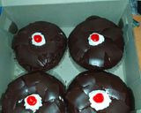 Foto langkah ke 10 dari resep Donat Blackforest.