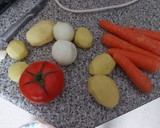 Foto del paso 1 de la receta: Pollo al horno con patatas y verdura al vino blanco