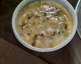 Foto del paso 5 de la receta: Corazones de alcachofa en salsa verde con gambas