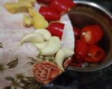 A picture of step 1 of Laal Mirch Chutney.