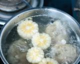 Hình bước làm 2 của món Canh Giò Heo Nấu Bắp Khoai Tây