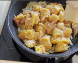 Foto del paso 2 de la receta: Pollo con patatas y coliflor
