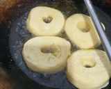 Foto langkah ke 2 dari resep Donat Gula Praktis.