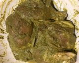 A picture of step 1 of Chettinadu green chicken.