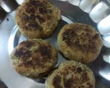 A picture of step 4 of Pumpkin tikki chaat.