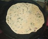 A picture of step 5 of Methi paratha.