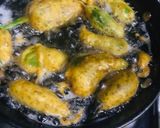 A picture of step 4 of Hari mirch ke pakoray (Green Chilli Fritters).