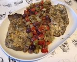 Une image de l'étape 12 de Côtes de porc à la moutarde,herbes de Provence,oignon, poivron rouge et olives marinées.