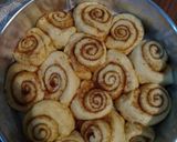 Foto langkah ke 5 dari resep Cinnamon Roll.