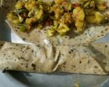 A picture of step 10 of Potato veggies stuff papad roll with salad.