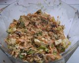 Foto del paso 11 de la receta: Ensalada con carlota, atún, dátiles y otros, con yogurt