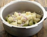 A picture of step 4 of Drumstick soup (immunity booster).
