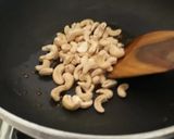 A picture of step 1 of Dhaba Style kathiyavadi Kaju gathiya sabzi.