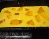 A picture of step 6 of Mango jelly crystal ice cream.
